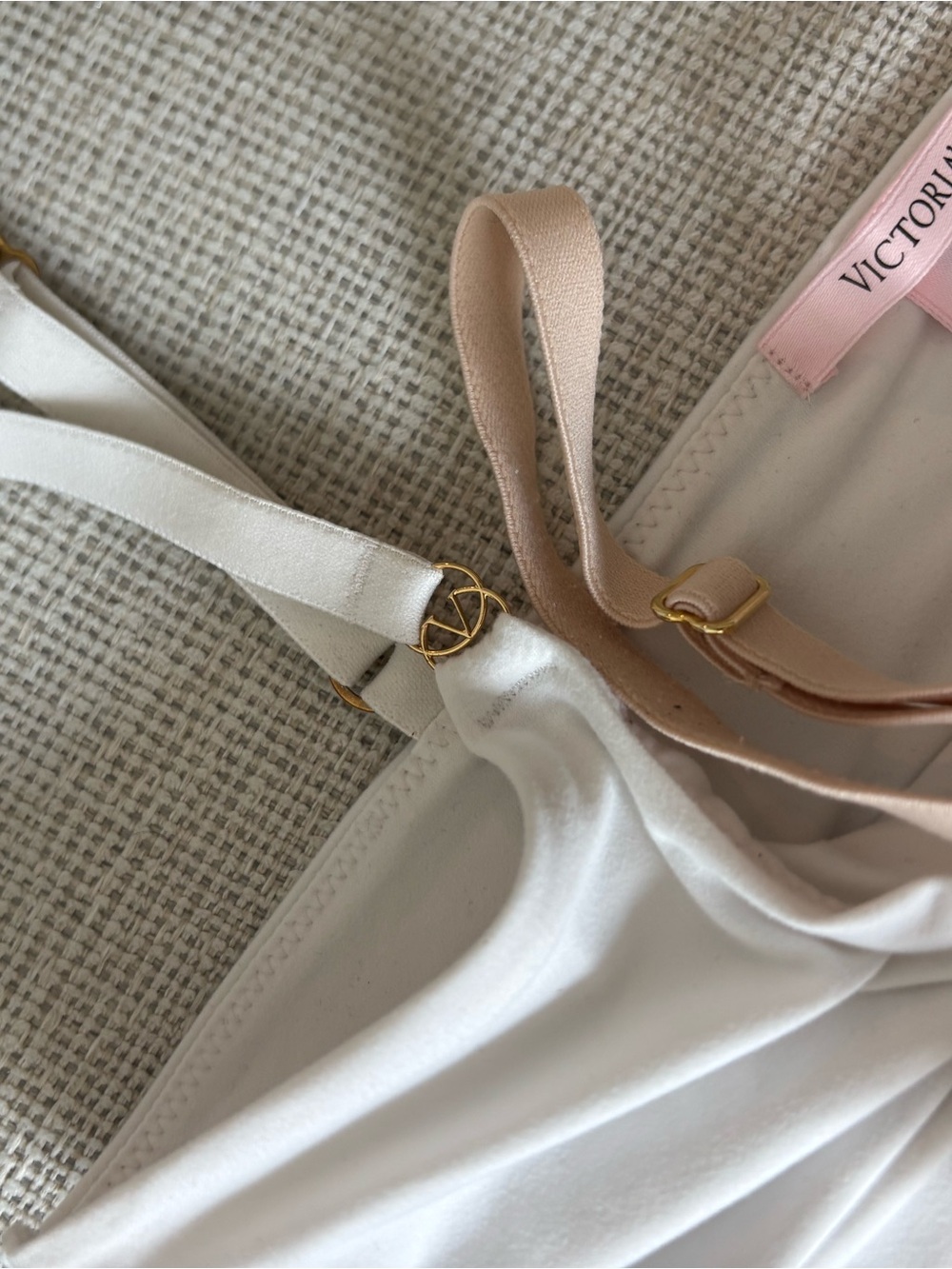 VS Bodywear by Victoria with Feathersoft™ Innovation Bralette Bundle - Picture 3 of 4